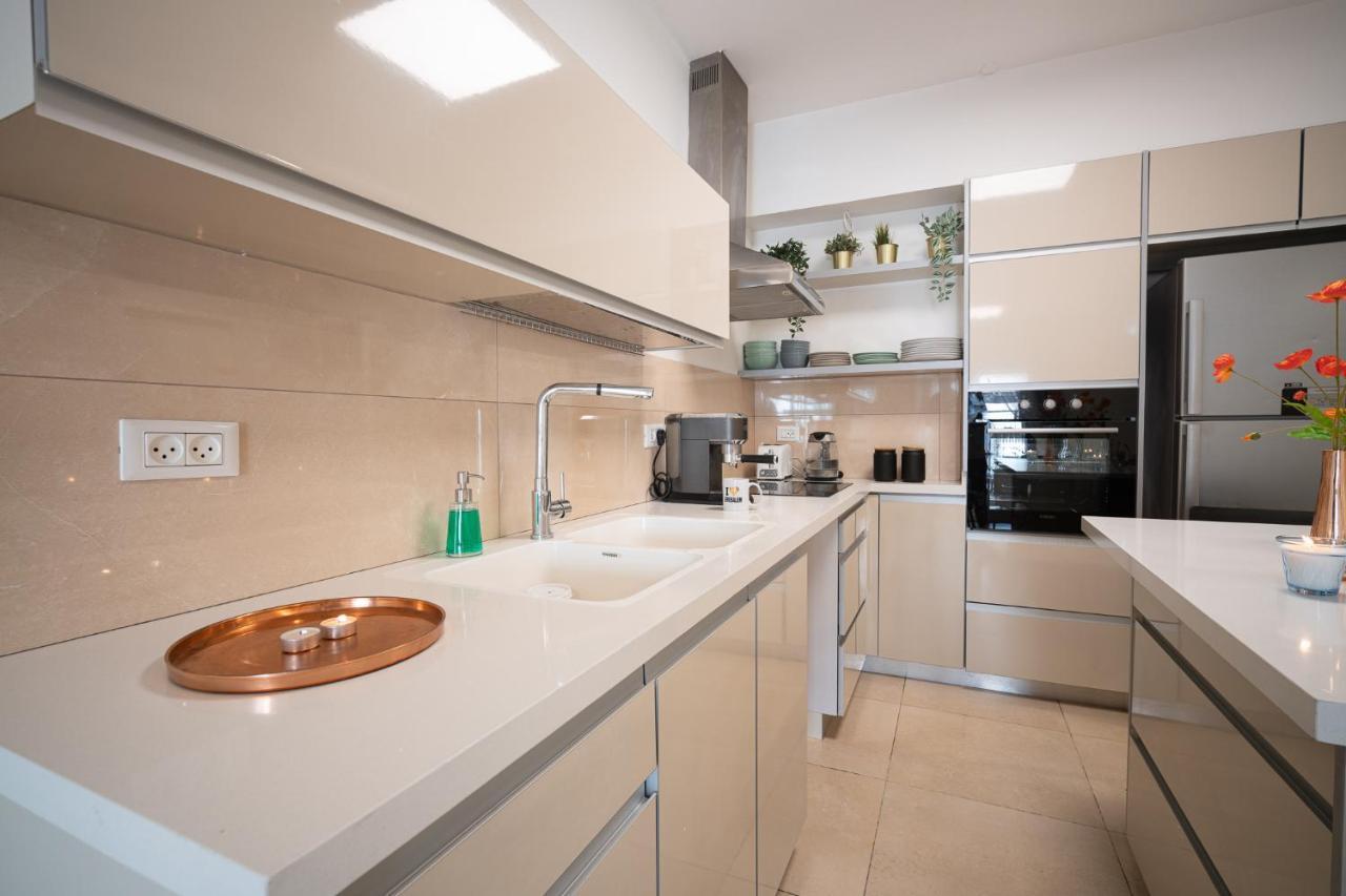 ירושלים Harav Kuk Modern Apartment By Nimizz מראה חיצוני תמונה